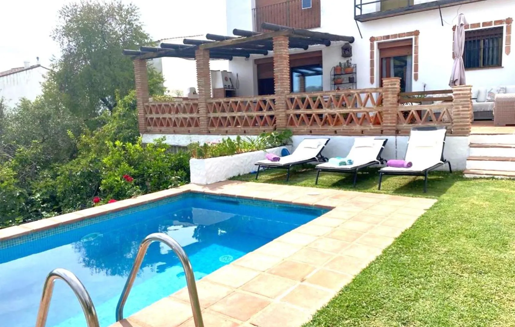 Espectacular Casa Con Piscina En Gaucin contacts